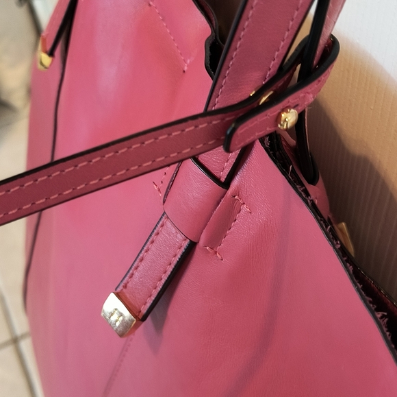 Halston Heritage Tote - Picture 2 of 12